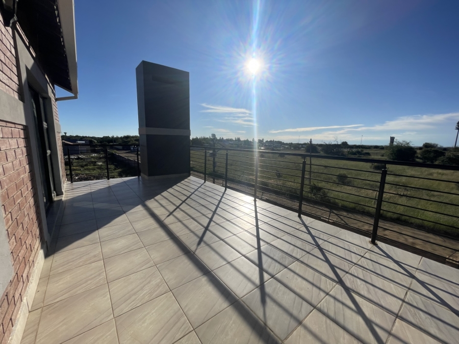 4 Bedroom Property for Sale in Heuwelsig Free State